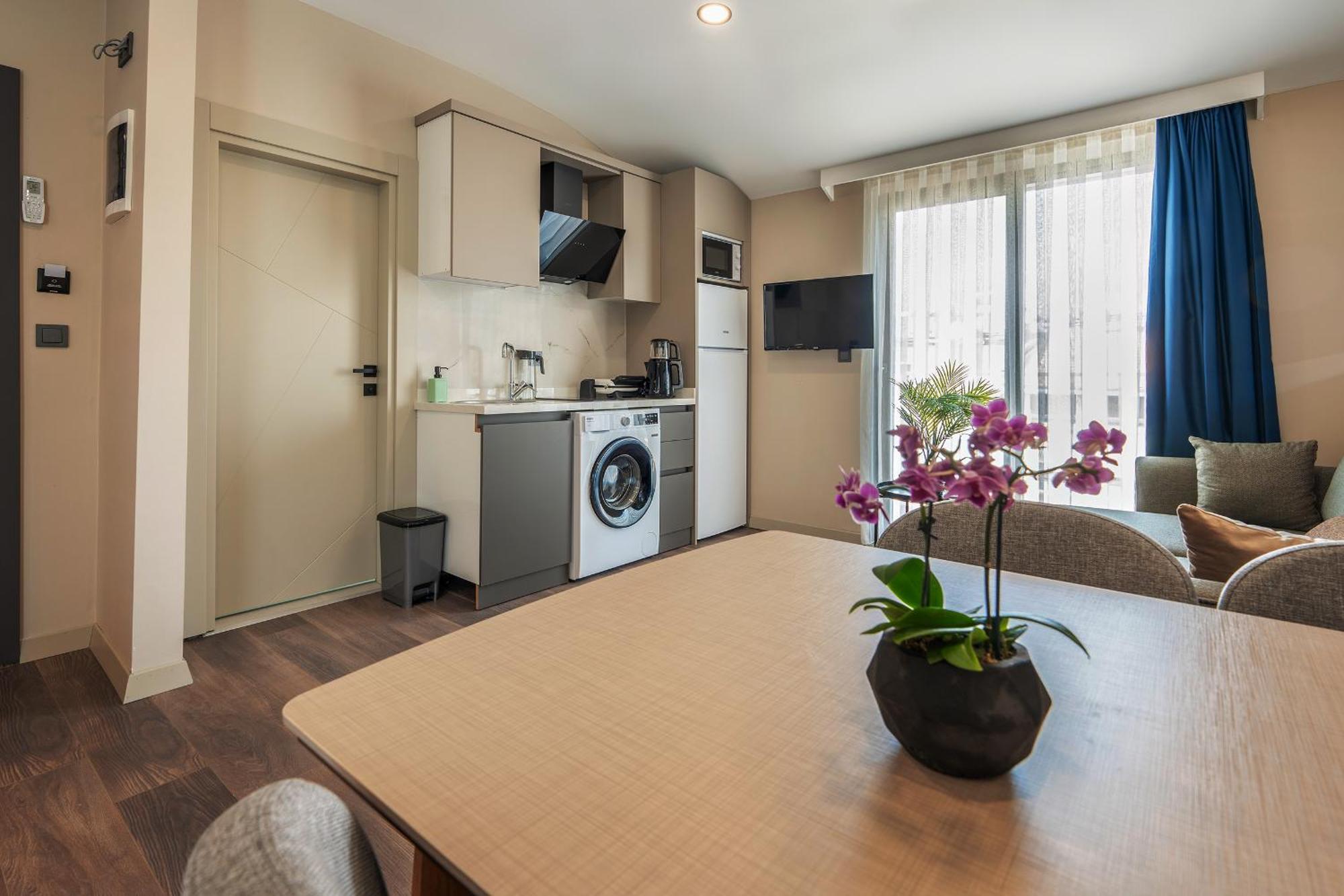 אנטליה Doqu Suites Hotel מראה חיצוני תמונה