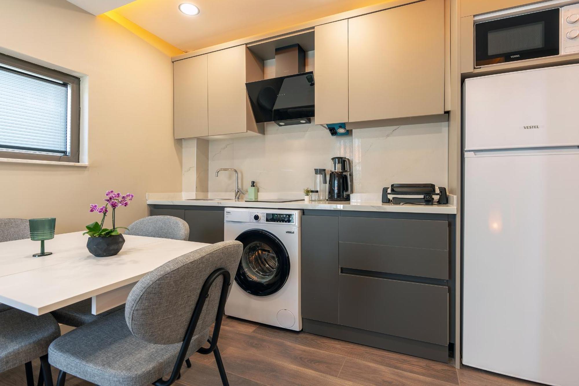 אנטליה Doqu Suites Hotel מראה חיצוני תמונה
